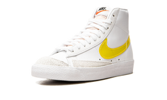 BLAZER MID 77 ESSENTIAL WMNS "Translucent Yellow Swoosh" DJ3050 101