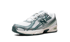 740 "White / Marsh Green" U740GR2