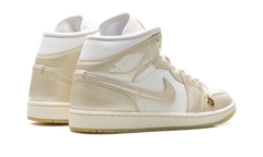 Air Jordan 1 Mid SE Wmns "Metallic Team Gold" HV5159 100
