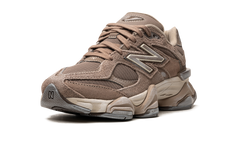 9060 "Mushroom Brown" U9060PB
