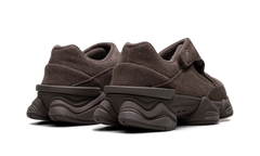 8040 "Brown" U8040UOA