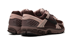 ZOOM VOMERO 5 WMNS "Plum Eclipse" FV1166 200