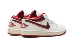 Jordan 1 Low WMNS "Ruby" HJ9338 106