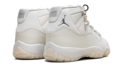 Air Jordan 11 WMNS "Pearl" AR0715 110
