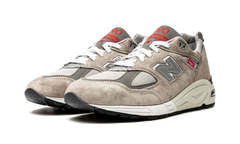 Made in US 990 v2 "Grey / Red" M990VS2