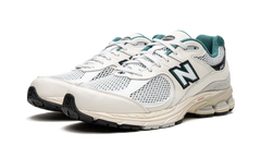 2002R "Sea Salt/Vintage Teal" M2002RVD