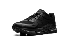 2000 "Triple Black" U2000ETB