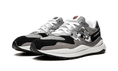 57/40 "Bape x New Balance" M5740BAP
