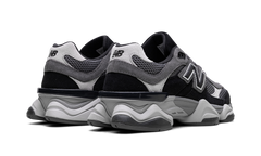 9060 "Black / Casterock" U9060ERA