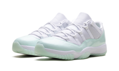 Air Jordan 11 Low WMNS "Igloo" AH7860 103