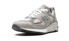 M990GR2 "Grey" M990GR2