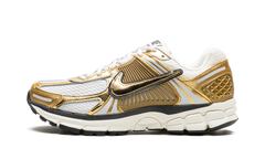 Zoom Vomero 5 WMNS "Metallic Gold" HF7723 001