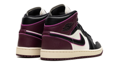 Air Jordan 1 "Bordeaux" FQ7818 101