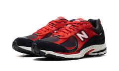 2002R "Black/True Red" U2002RZA