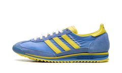 SL 72 RS WMNS "Sporty & Rich - Sweden Pack - Blue/Yellow" JH6701