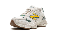 9060 "White Green" U9060AGG