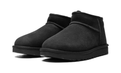 CLASSICS ULTRA MINI WMNS "Triple Black" 1116109 BLK