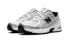 740 "White Silver Metallic Navy" U740NW2