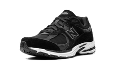 2002R "Black / Gunmetal" M2002RBK