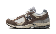 2002R "Emerging Brown" M2002RFZ