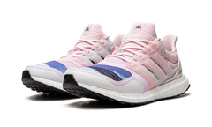 ULTRABOOST S&L DNA WMNS "Women in Power" FX7986