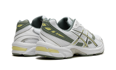 GEL 1130 "White Jade Yellow" 1201A256 111