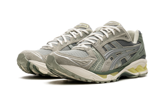 GEL KAYANO 14 "Olive Grey Pure Silver" 1201A161 301