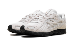 204L "Year of The Horse - White" U204L8OV