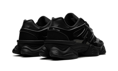 9060 "Sea Stone Black" U9060IMA