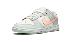 DUNK LOW WMNS "Barely Green" DD1503 104