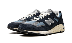 990v2 "Teddy Santis - Navy" M990TB2