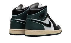 Jordan 1 Mid SE WMNS "Oxidized Green" FQ7818 100