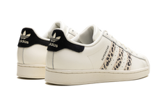 Superstar WMNS "Off White Black Leopard"