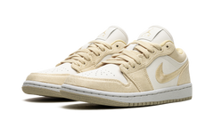 Air Jordan 1 Low WMNS "Team Gold / Sail" FN3722 701