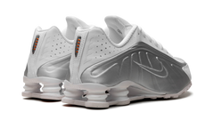 SHOX R4 MNS WMNS "Metallic silver" AR3565 101
