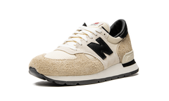 990 V1 "Teddy Santis - Macadamia Nut" M990AD1