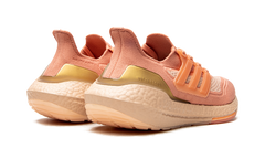 ULTRABOOST 21 MNS WMNS "Ambient Blush"