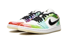 Air Jordan 1 Low WMNS "Galaxy" CW7310 909