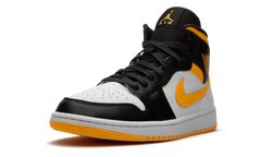 AIR JORDAN 1 MID SE WMNS "Laser Orange/Black" CV5276 107