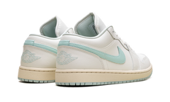 Jordan 1 Low WMNS "Sail Igloo" DC0774 134