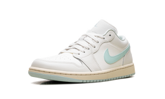 Jordan 1 Low WMNS "Sail Igloo" DC0774 134