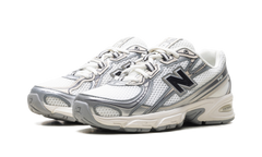 740 "White/Linen/Black" U740JSG
