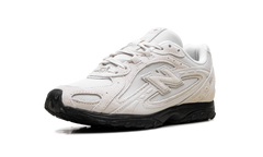 204L "Year of The Horse - White" U204L8OV