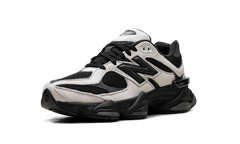 9060 "Off White Black" U9060ZBS