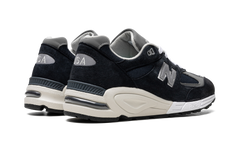 990V2 "Navy/White" M990NB2