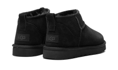 CLASSICS ULTRA MINI WMNS "Triple Black" 1116109 BLK