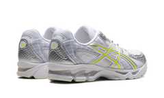 Gel Nimbus 10.1 "Kith - White Pure Silver" 1203A844 100