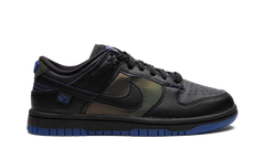 DUNK LO MNS WMNS "Black Royal Iridescent"