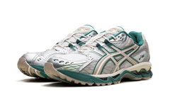 GEL-Nimbus 10.1 "White/Rainy Lake" 1203A543 102
