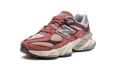9060 "Mineral Red/Truffle" U9060TRU